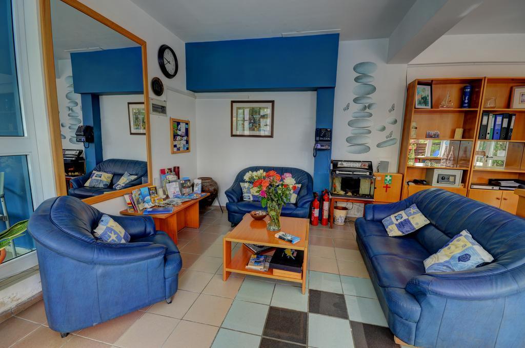 Renos Apartments Полис Экстерьер фото