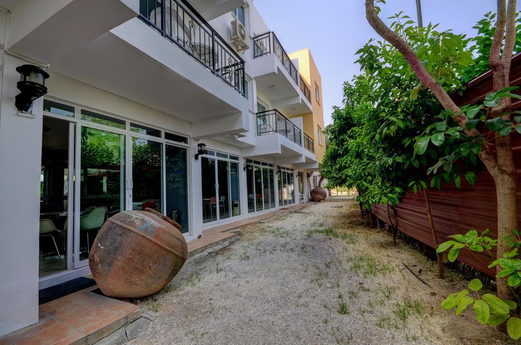 Renos Apartments Полис Экстерьер фото